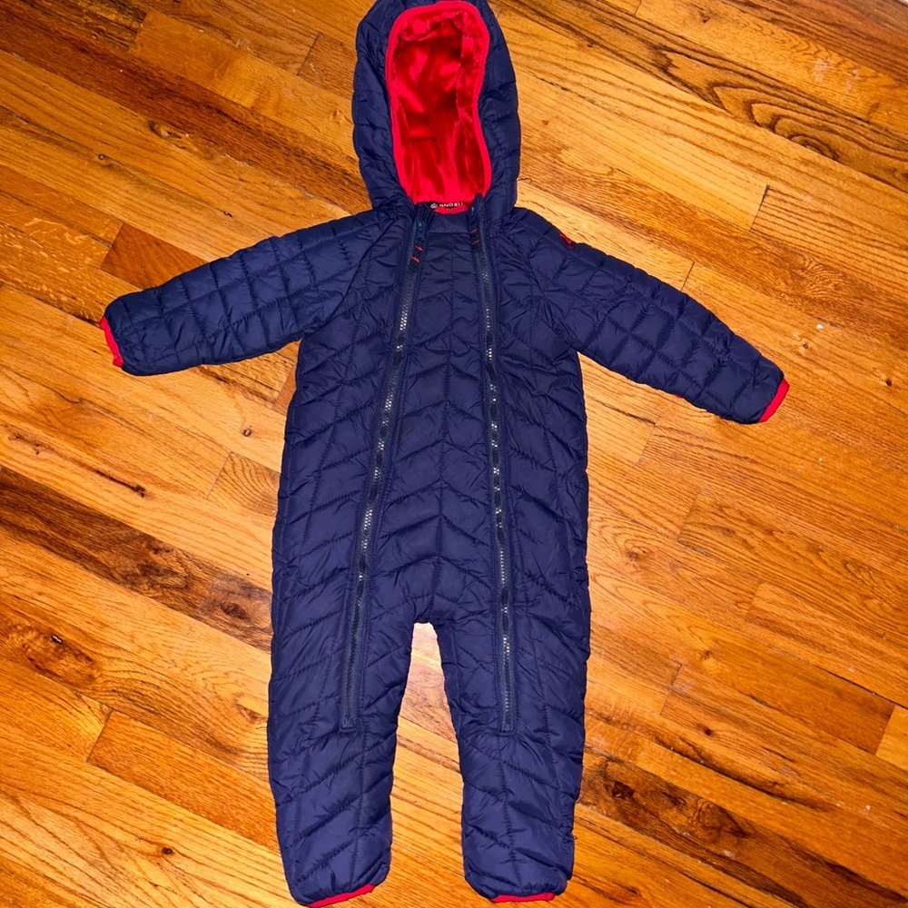 Snozu Snowsuit - Picture 2 of 3